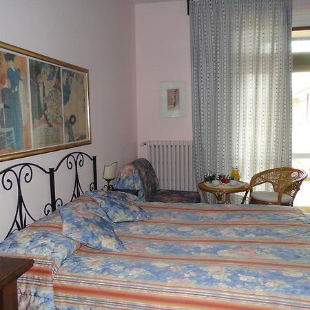 Hotel Residenza Giulia Florencia Exterior foto